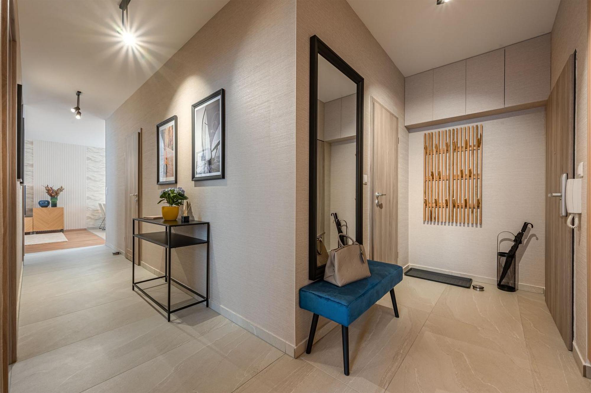 Appartamento 3 Bedroom W Garage And Balcony *