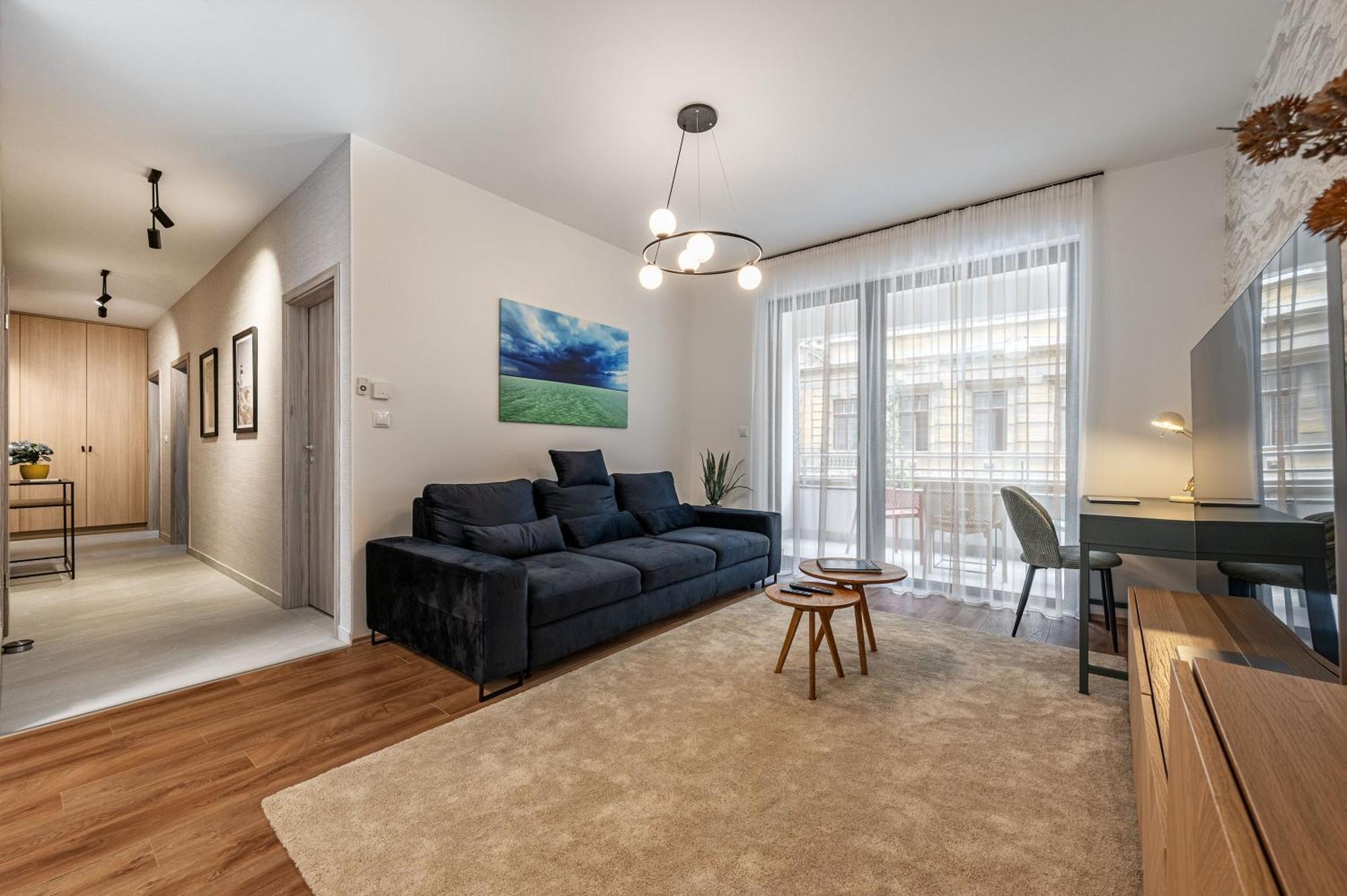 3 Bedroom W Garage And Balcony Lejlighed